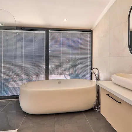 Luxury 5 Bedroom With Heated Infinity Pool & Amazing Sea Views Vila Kaş