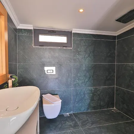 Luxury 5 Bedroom With Heated Infinity Pool & Amazing Sea Views Vila Kaş