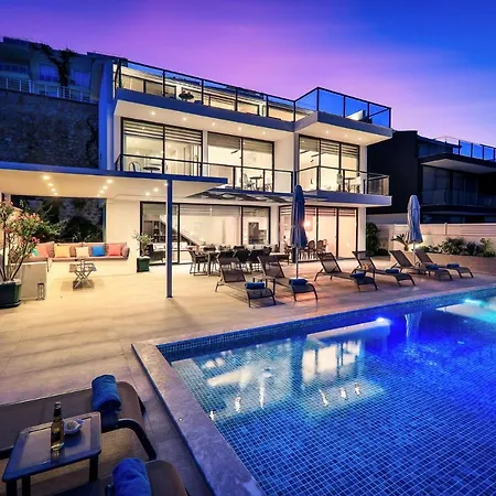 Vila Luxury 5 Bedroom With Heated Infinity Pool & Amazing Sea Views
