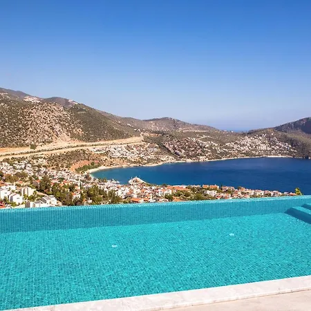 Vila Luxury 5 Bedroom With Heated Infinity Pool & Amazing Sea Views