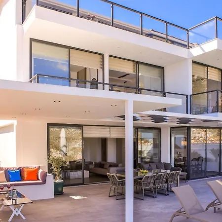 Vila Luxury 5 Bedroom With Heated Infinity Pool & Amazing Sea Views Kaş