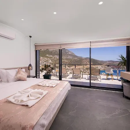 Vila Luxury 5 Bedroom With Heated Infinity Pool & Amazing Sea Views