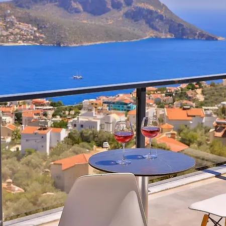 Luxury 5 Bedroom With Heated Infinity Pool & Amazing Sea Views
