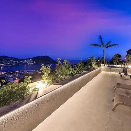 Luxury 5 Bedroom With Heated Infinity Pool & Amazing Sea Views Vila *
